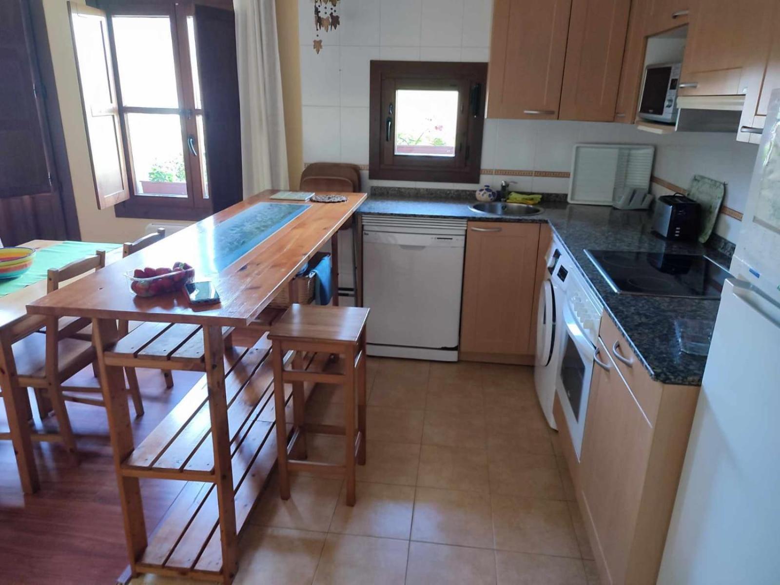 Acogedor Bajo Con Terraza Y Vistas Apartment Нуева де Лянес Екстериор снимка